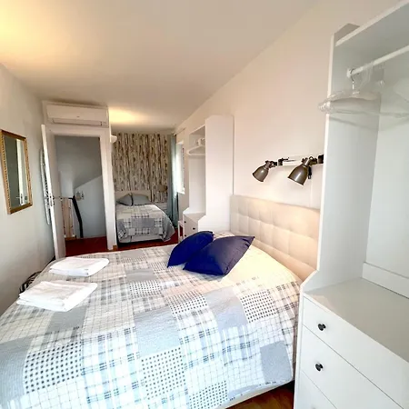 Old Village, 2 Bedrooms, 5 Ppl, Beach, Golf, Padel Apartman *