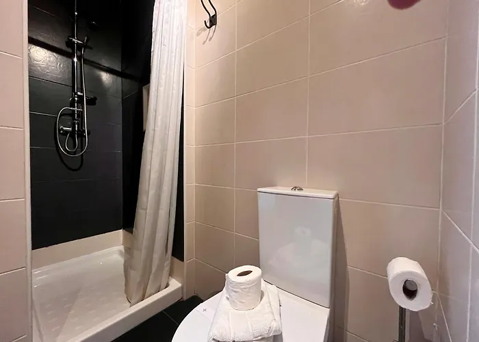 شقة Old Village, 2 Bedrooms, 5 Ppl, Beach, Golf, Padel