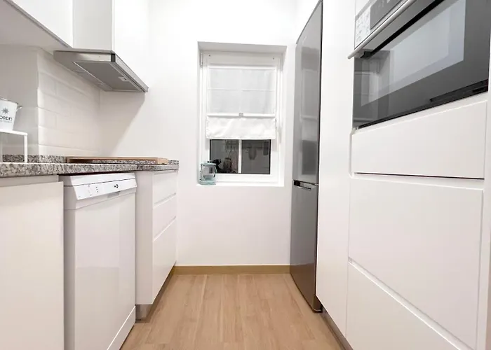 شقة Old Village, 2 Bedrooms, 5 Ppl, Beach, Golf, Padel