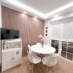 Daire Old Village, 2 Bedrooms, 5 Ppl, Beach, Golf, Padel *