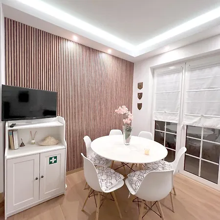 Apartment Old Village, 2 Bedrooms, 5 Ppl, Beach, Golf, Padel *