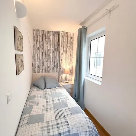 Old Village, 2 Bedrooms, 5 Ppl, Beach, Golf, Padel Apartment