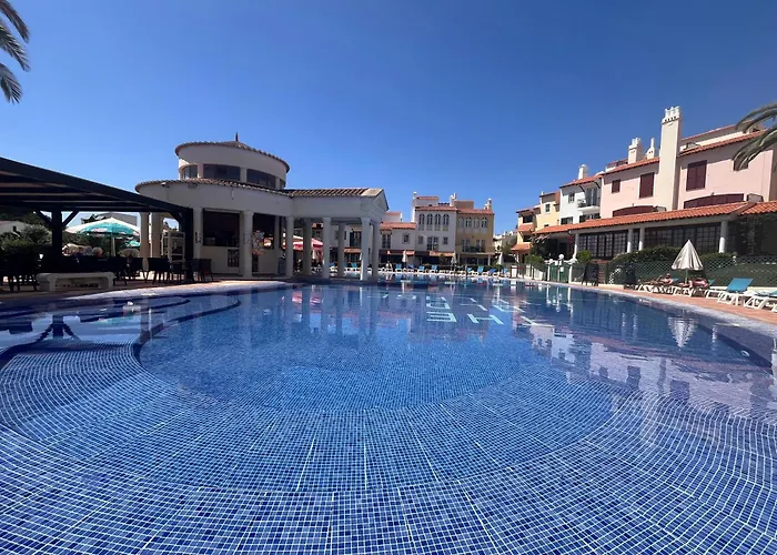 Old Village, 2 Bedrooms, 5 Ppl, Beach, Golf, Padel *