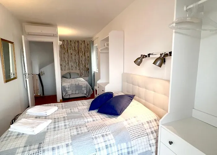 Old Village, 2 Bedrooms, 5 Ppl, Beach, Golf, Padel Apartament *