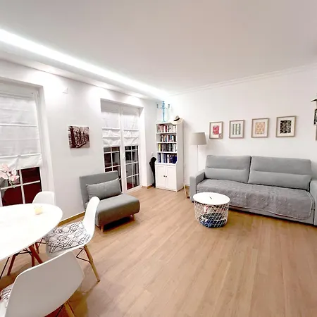 Old Village, 2 Bedrooms, 5 Ppl, Beach, Golf, Padel 빌라모라